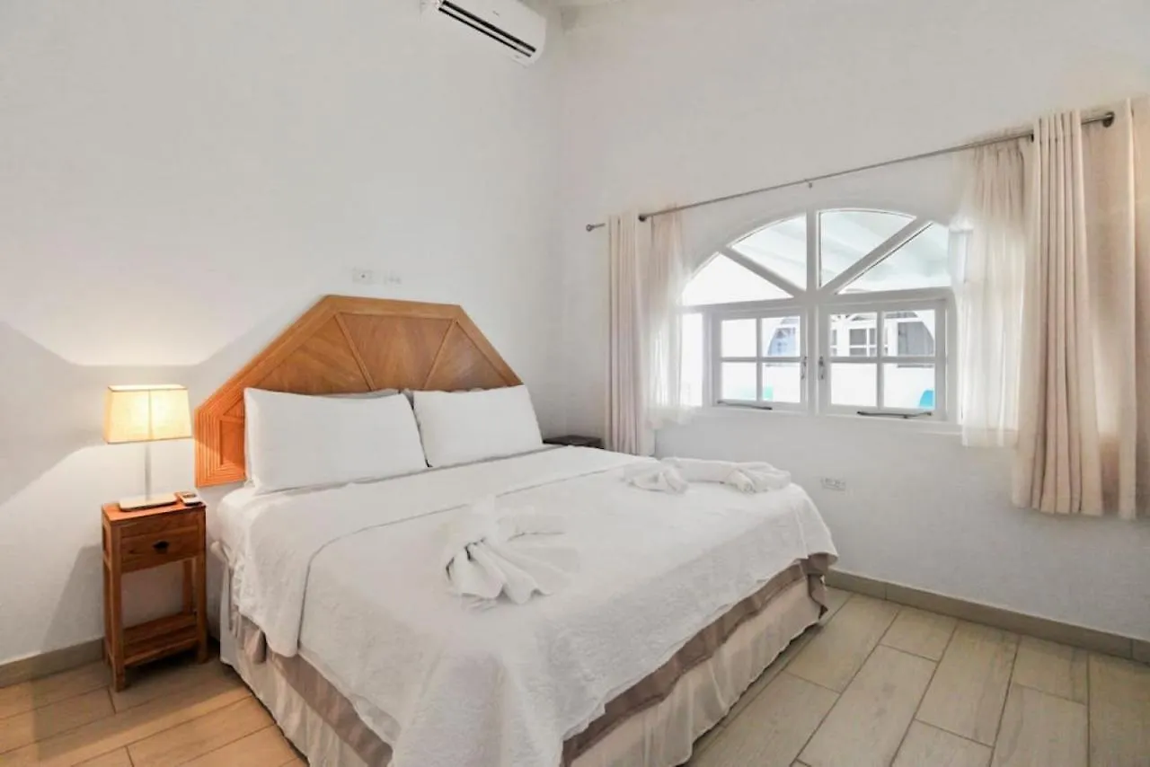 Aparthotel Beach Walk Residences Palm Beach Aruba