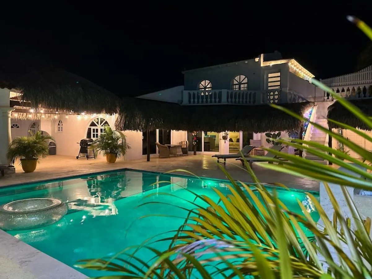 Hotel apartamentowy Beach Walk Residences Palm Beach